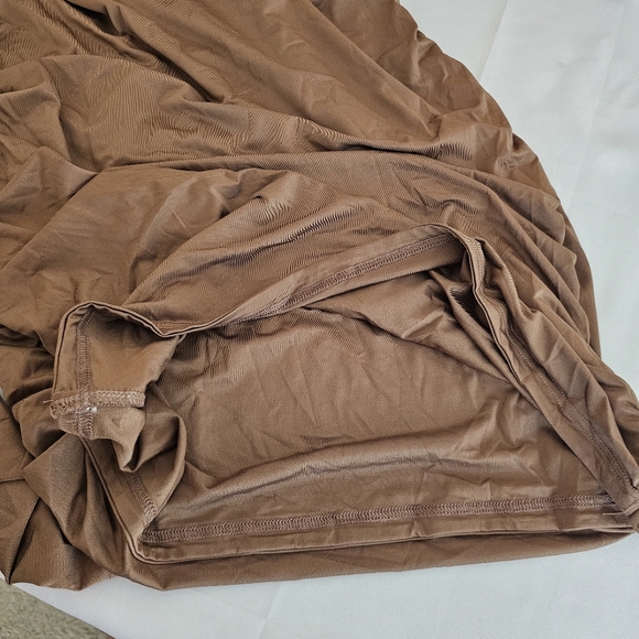 Fashion Nova Ruched Long Sleeve Mini Dress Mocha Brown 1X - Picture 5 of 10